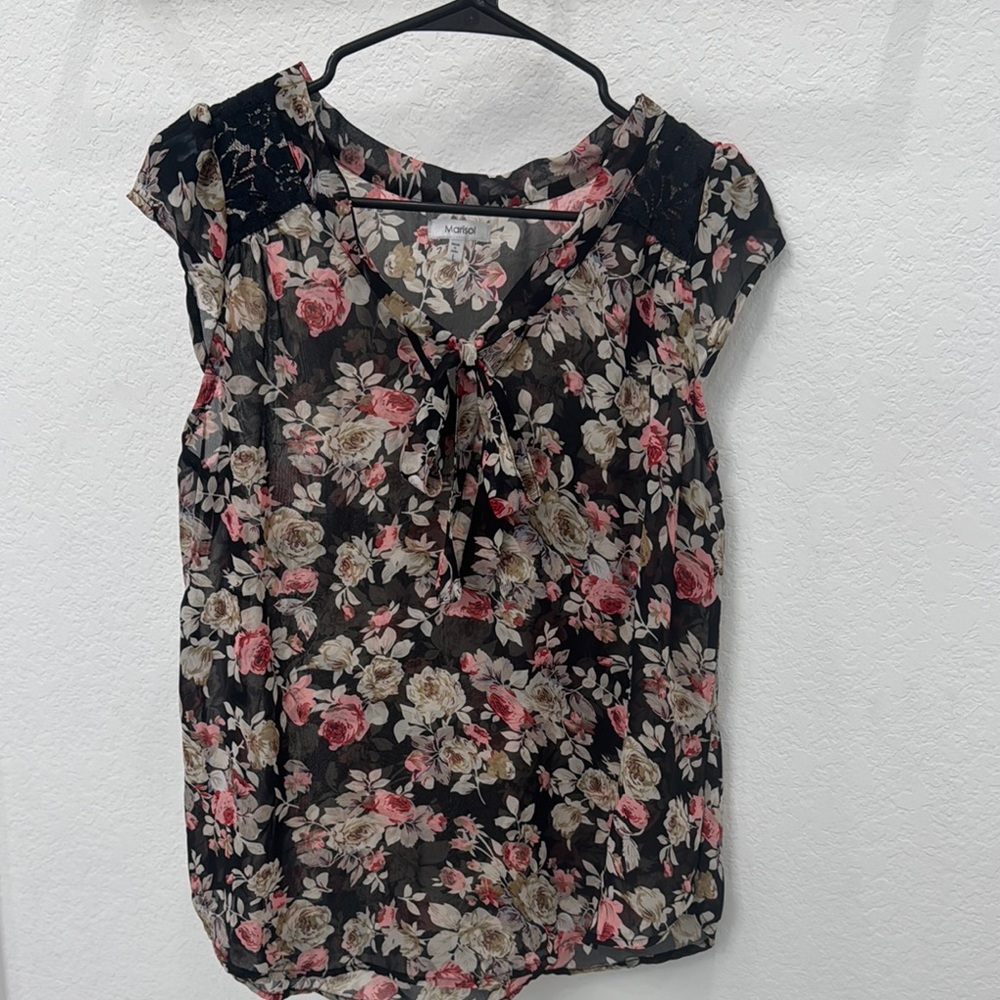 Chic Floral Women's Blouse in Black and Pink